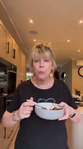 Next time you see me on the front cover of a glossy magazine remember what I REALLY look like!! #happynewyear | Ruth Langsford