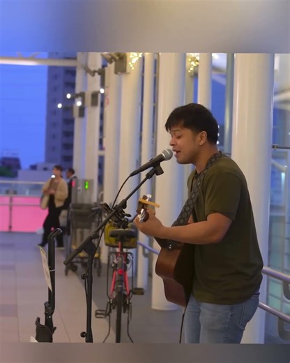 Busking in Japan . Wonderful Tonight . Jude Pastor #cover Eric Clapton #song #acoustic #japan ♥️
