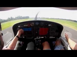 Porta Westfalica Cockpit Diamond DA40TDI landing take off