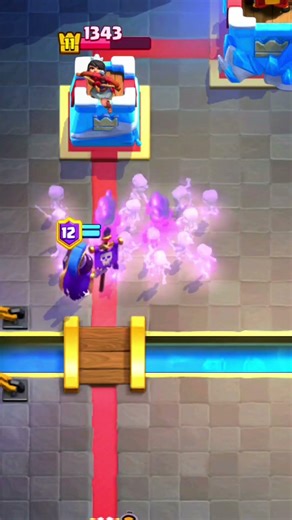 The EVO SKEL-ARMY "BONE-BLITZ" is Game-Breaking! 💀⚔️💎 (14k Meta) #Shorts #ClashRoyale #USA #Gaming