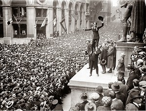Charlie Chaplin on Wall Street: The tale behind the 1918 photo - The Bowery Boys: New York City History