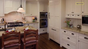 MTRIM 5-1/2 in. x 5/8 in. x 3 in. Baseboard White Prepainted Waterproof PVC Moulding (1 Sample Piece) BB-WPB1X6SAMP