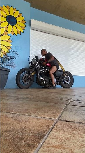 11 Guinness world record holder in straight lifting a harley davidson iron sportster