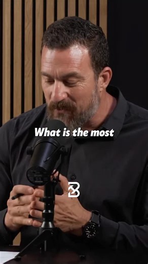 Hustle | Motivation | Mindset on Instagram: "For women over 50, the right strategies can protect bone density, boost metabolism, improve balance, and support hormonal health. 🔹 Jump Training (Plyometrics): Builds power and maintains fast-twitch muscle fibers to prevent falls and stay agile. 🔹 Heavy Resistance Training: Lifts like squats, deadlifts, and presses strengthen bones, preserve lean muscle, and fight age-related muscle loss. 🔹 Sprint Intervals: Short bursts of high effort improve car