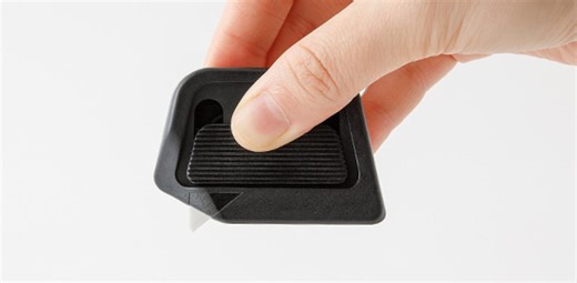 段ボールの開梱や牛乳パックの解体もカンタン。ミドリのボックスカッター