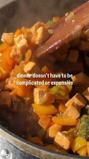 A simple and delicious teriyaki tofu stir-fry with vegetables with under 10 ingredients and in under