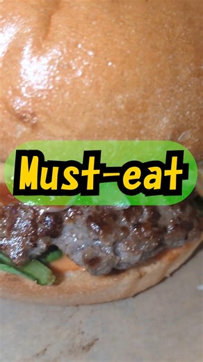 Narrative/Discovery Focus:Found the Best American Diner in Kyoto! 🍔 Heroes Burger