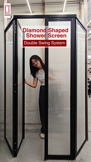 Introducing our new Diamond-Shaped Shower Screen — a modern centrepiece for any bathroom. Crafted with MF101 reeded acrylic for soft privacy and elegant texture, and built with our patented Q Hinge to minimise water seepage. Visit our showroom to try it yourself! 📍 Showroom: 1072 Eunos Ave 5, Unit No. 01-158, Singapore 409751 🕘 Hours: Mon-Sat, 9 AM – 6 PM 📞 Call: 6776 6666 | WhatsApp: 82216121 🌐 Website: www.pddoor.com #ShowerScreen #ReededAcrylic #PDDoor #doubleswingdoor #bathroomdoor #inte
