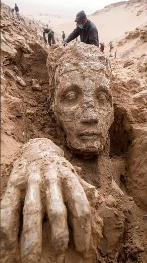 Archaeologists Find Giant Stone Guardian Hidden in Sahara Dune