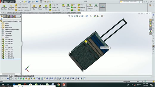 如何用SolidWorks设计行李箱