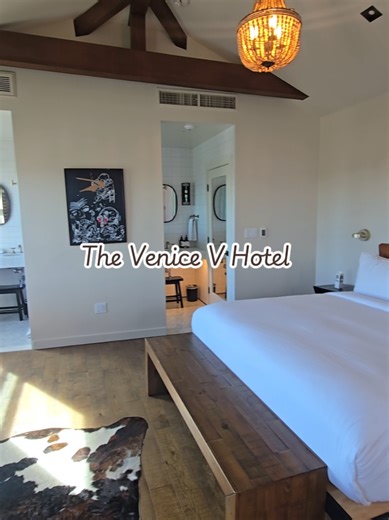 Romantic Getaway at Venice V Hotel's Historic Penthouse