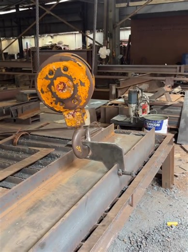DIY Clamp Tool for Lifting Heavy Beams