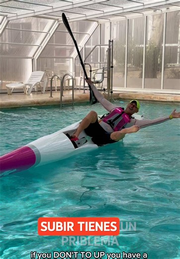 Si te caes, tienes un problema. No es lo mismo volcar en un surf ski que en una piragua cerrada. La diferencia no está en la embarcación, está en cómo vuelves a subirte. En este vídeo te explico: • la diferencia real entre surf ski y piragua cerrada • qué pasa cuando vuelcas • cómo hacer el autorrescate paso a paso Esto no va de remar rápido. Va de seguridad y técnica. Si remas en mar, guárdalo 🎯 #kayak #surfski #piraguismo #kayakdemar #autorrescate Canovasmerja @Kayak en Nerja @sergio cabielle