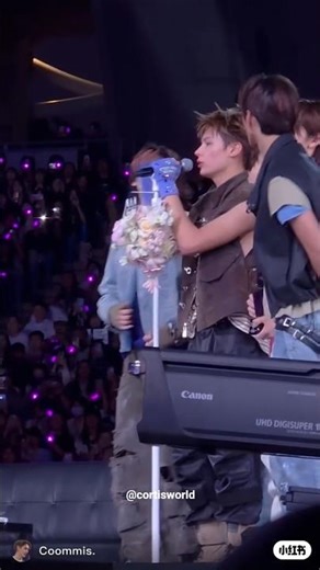 James struggling with Mike is real imao 😭😩my Asian Artist award winners 🏆#cortis #kpop #idol #james