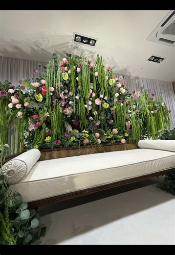 Dream Wedding Ideas for 2026: Moss Green and Blush Pink