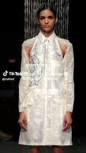 Hussein Chalayan Dissolving Dress: Water‑Activated SS16 Runway
