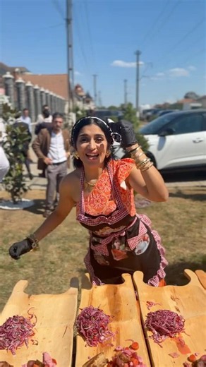 Melek starts assembling 100 platters! #melek