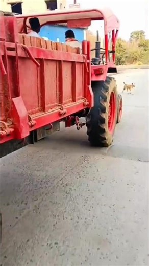 Trolly Loding Dushto tractar ki