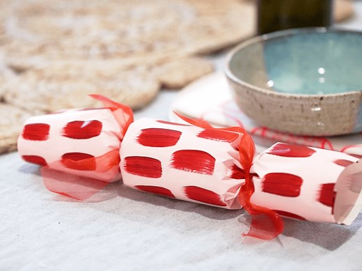 How to Make Christmas Crackers (Bon Bons) - Realestate.com.au