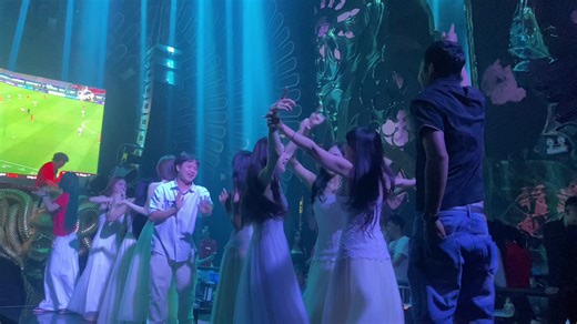 Empire vừa chil nhạc vừa xem bóng đá #empirequan1 #xuhuongtiktok #bar #empire
