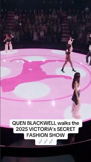 Quen Blackwell Steals the Show at Victoria’s Secret 2025