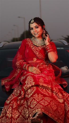 Anshu Kesharwani on Instagram: "Bridal look 🩷 Mua @_the_beauty_town_ Model @hey_shri02 #makeupreels #makeupartist #makeuplover #beautytown #makeupartist anshumakeover instagram trendingreels"