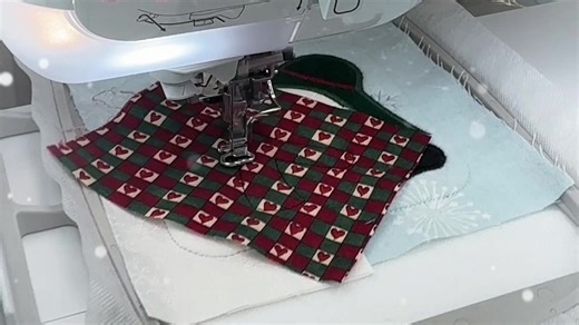 ✨ Let it snow… in your hoop! ✨ Create a set of charming winter-themed coasters with the Let it Snow Coasters ITH design. ⛄ ✔️ For 4x4, 5x5 and 6x6 hoops ✔️ Perfect for relaxing stitching days & gorgeous gift sets 👉 Make a set today and bring a touch of winter to your home. | Sweet Pea Machine Embroidery