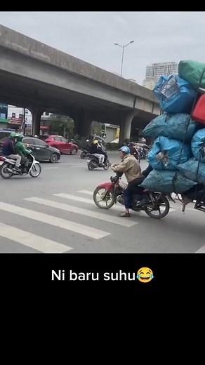Bro memanfaatkan moto sepenuhnya 😌 | Sasuke Mode Musafir