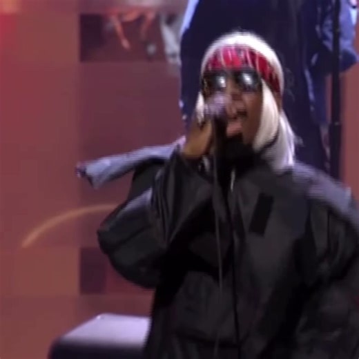 OutKast's Ms. Jackson: Live at World AIDS Day Concert 2000