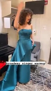 Vocal warm ups for a 1) Broadway singer, 2) an opera singer, 3) and a jazz singer. While many principles are universal, there CAN be some genre-specific tailoring applied. Please see demos by consummate pros Mandy Gonzalez, Erica Gabriel and Yours Truly. Thank you so much Cincinnati Pops Orchestra, Cincinnati Symphony Orchestra 🎻 & John Morris Russell for having us! Vid cred @cargo_jorts 🎥 #broadway #opera #jazz #singer #vocalist #singers #vocalists #vocaltechnique #vocalwarmup #singinglessons