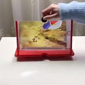 SAMO DANES 12.90!  Povečevalnik zaslona za mobilni telefon 9,8 palčni povečevalnik zaslona uporablja fizično optično tehnologijo projekcije posnetkov, slik in drugih datotek iz mobilnih telefonov. | Cool Mango SI | Facebook