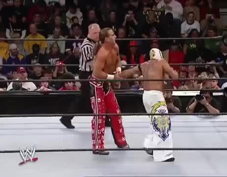 The Chronicles Of Wrestling on Instagram: "Shawn Michaels vs Rey Mysterio Eddie Guerrero Tribute Show 📺 WWE RAW 📅 November 14, 2005 #Wrestling #WWE #History"
