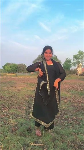 odhaniya A gori#trendingshorts #viralsong #bhojpurisong #dancevideo #newsong #viralsong