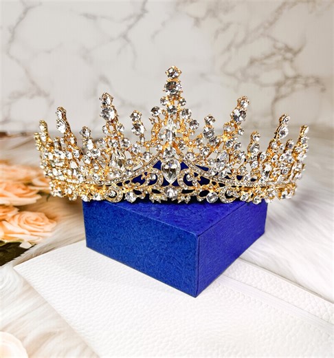Gold Rhinestone Queen Crown: Royal Wedding Tiara - Etsy