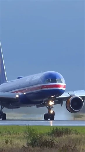 a321lr lands with spray! icelander a321lr | #aviation #airbus