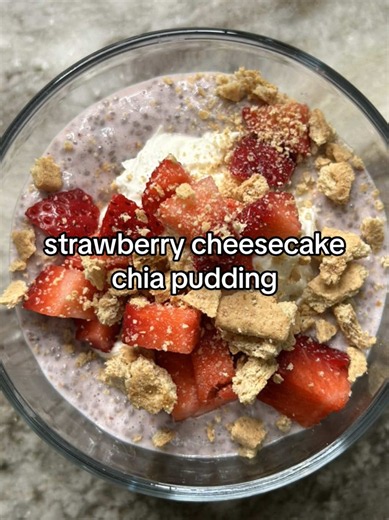 the graham cracker crumbs really take this over the top y'all 😮‍💨 i've been having the time of my life dreaming up new chia pudding flavors and when i tell you this one is life changing... i mean it!!! recipe below 👇🏻 STRAWBERRY CHEESECAKE CHIA PUDDING Serves 4-6 INGREDIENTS For the chia pudding: 2 cups frozen strawberries 2 cups milk 1/2 cup plain Greek yogurt 1 Tbsp honey 3/4 cup chia seeds Fresh strawberries and graham cracker crumbs, for serving For the cheesecake layer: 8 oz cream chees