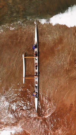 Embrace the tranquility of nature! Start your day on the water with a Hawaiian outrigger canoe experience. Glide through the waves, swim with hono (turtles), and learn the art of navigation from our expert ho’okele. Disconnect from the digital world and reconnect with the spirit of Aloha. #AlwaysKeaLani #NationalDayofUnplugging #MauiAdventures #FairmontKeaLani | Fairmont Kea Lani, Maui