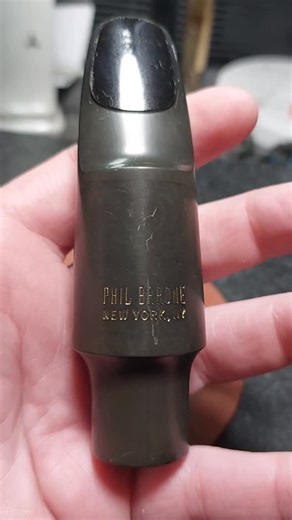 Hard rubber Phil Barone Tenor mouthpiece. Great table machining. @barone4860 is one of the OG Boutique mouthpiece makers. This one was marked V 8* I was asked to open it a little, and lower the baffle. I know Phil, "doesn't like when the work is too pretty." So i tried to leave some of the Phil 'snarl' in this one! | Adam Niewood Mouthpiece Work