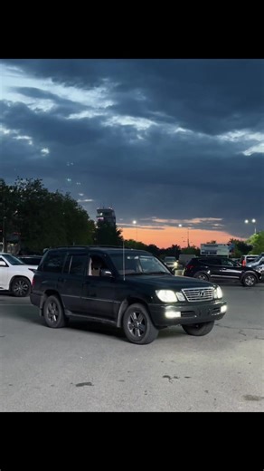 Обзор Lexus LX470: Черный внедорожник из России