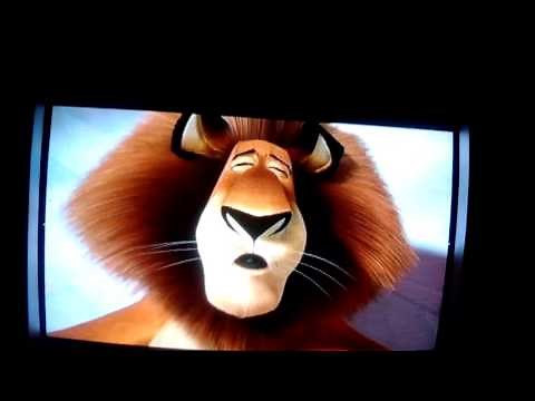 Madagascar 2005 Alex the Lion gets shot.