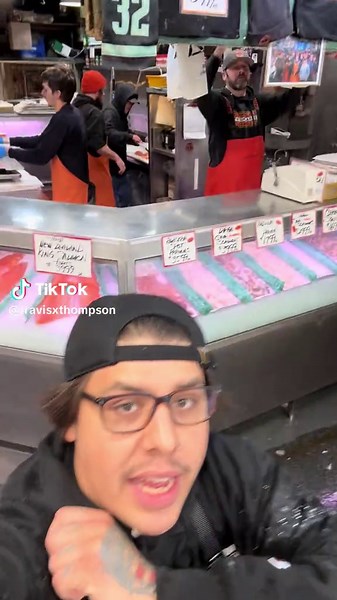 I quit rap I’m a fishmonger now come see me 🎣🐟 | Fishing