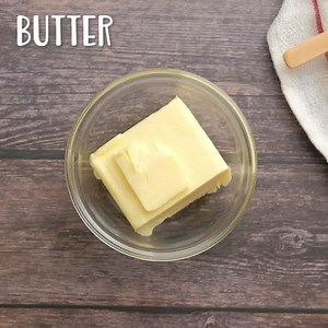 *THE ORIGINAL* Butter Dip Buttermilk Biscuits are the easiest homemade biscuits. No biscuit cutter needed! Thick, fluffy and buttery! Heavenly! Recipe: https://www.thecountrycook.net/butter-dip-biscuits/ | The Country Cook