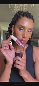 How to effortlessly enhance your eyes with Liquid Powder: 1️⃣ Swipe on a small amount—a little goes a long way. The quick-dry formula sets within seconds, so work on one eye at a time. 2️⃣ Gently pat to blend with your fingers or a brush. 3️⃣ For a deeper dose of color, let your first layer dry completely. Apply a little more on top and gently blend. 🎥: @tasia_n Shop now https://bit.ly/3opMPtG | ILIA Beauty