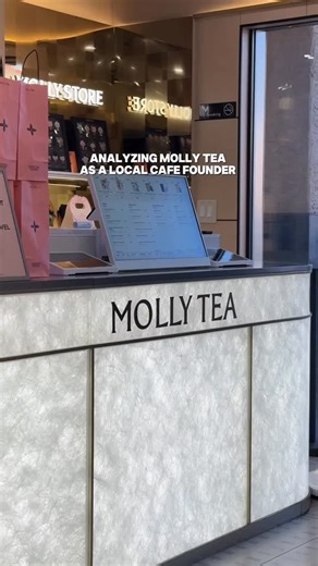 Binhie Tran on Instagram: "Checking out a shop down the street from @popcafe_lv Always studying brands that’ve successfully scaled worldwide. Forward jasmine flavor without tasting over-brewed. Oat milk is balanced. Didn’t think I’d crave it… but that straw does work! Guided customer experience, pretty genius. #vegas #mollytea #vegascafe #cafeowner #matcha @mollytea_lv"