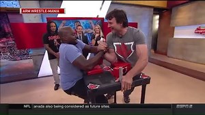 Arm Wrestler Devon Larratt takes on Marcellus Wiley