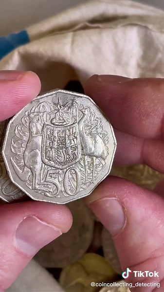 Australian Fifty Cent Coin Search #coins #fiftycentcoins #50c #coinroll #rarecoin #lowmintage #queencoin #coincollecting #coinhunt #coincollectinganddetecting Searching for rare and valuable 50c coins