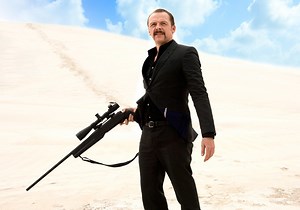 'Kill Me Three Times' Trailer: Simon Pegg Is An Assassin With A Major Problem - SlashFilm