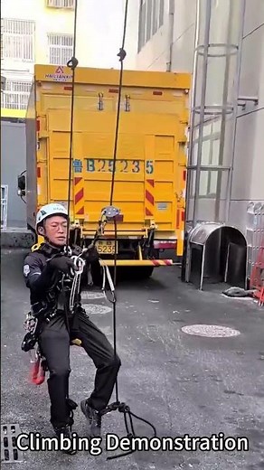 How to use a hand ascenders?