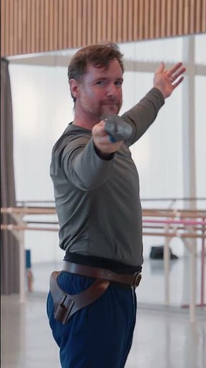 ⚔️ Not your usual ballet rehearsal! ⚔️| English National Ballet in Romeo & Juliet