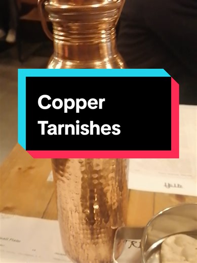 How to clean your copper bottle Vinegar Salt (Very Effective) Best if lemon isn’t available Mix: 1 tbsp salt 1 cup white vinegar Rub with a soft cloth or sponge Rinse thoroughly Dry completely ⚠️ Don’t soak the bottle—quick contact only. #copperbottle #cleaninghack #wellbeing #tiktokmademebuyituk